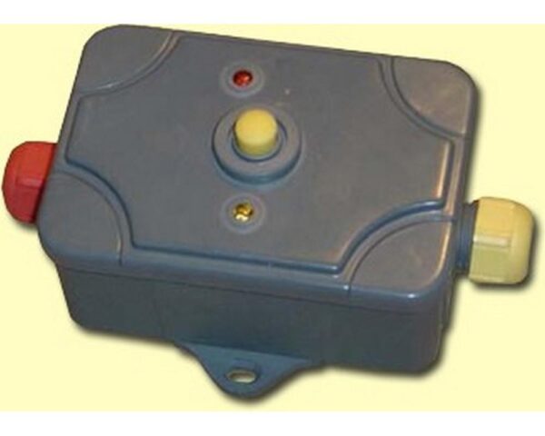 408resized111_cea5e0c9-cbb2-4f80-a9be-e1ad4ab0a54b.jpg K-Koi Single Switch Box