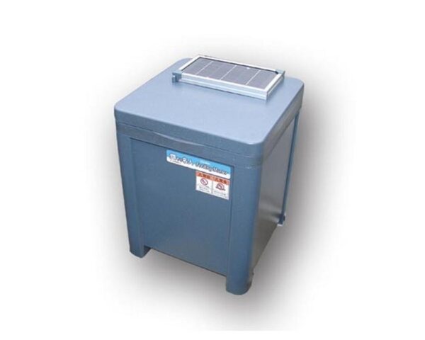543resized111_5f3dc034-5e5d-4f6d-bf54-a4d7a1b98581.jpg Japanese Solar Power Feeder Holds 3kg